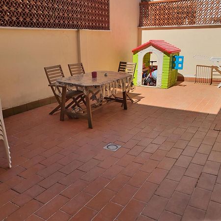 Incantevole Vacanza In Versilia Viareggio Luaran gambar